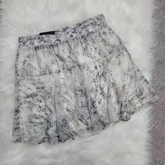 Banana‎ Republic Factory Women's Snakeskin Printed Mini Chiffon Tiered Skirt 2 - Picture 2 of 8
